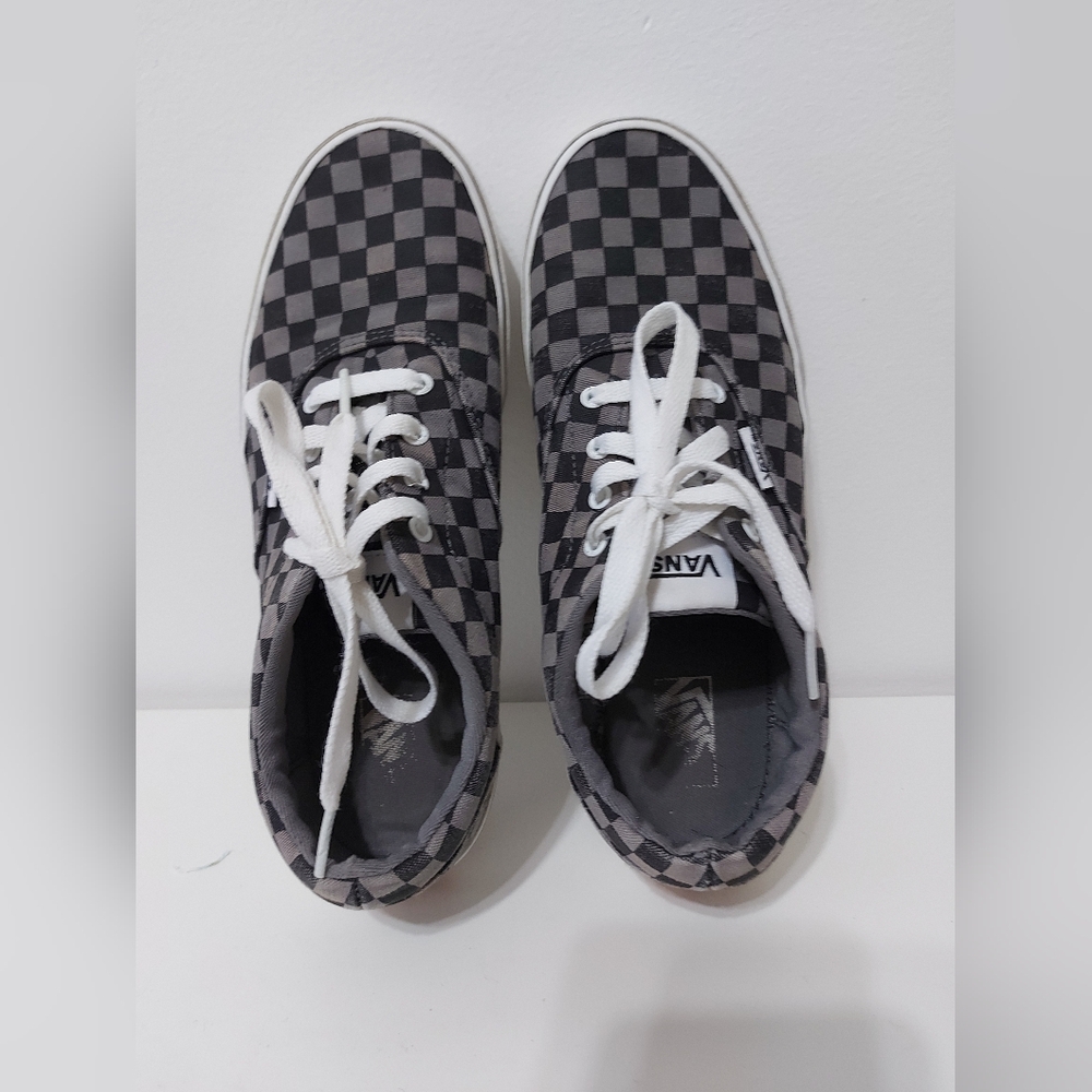 Checked Vans - Picture 2 of 10